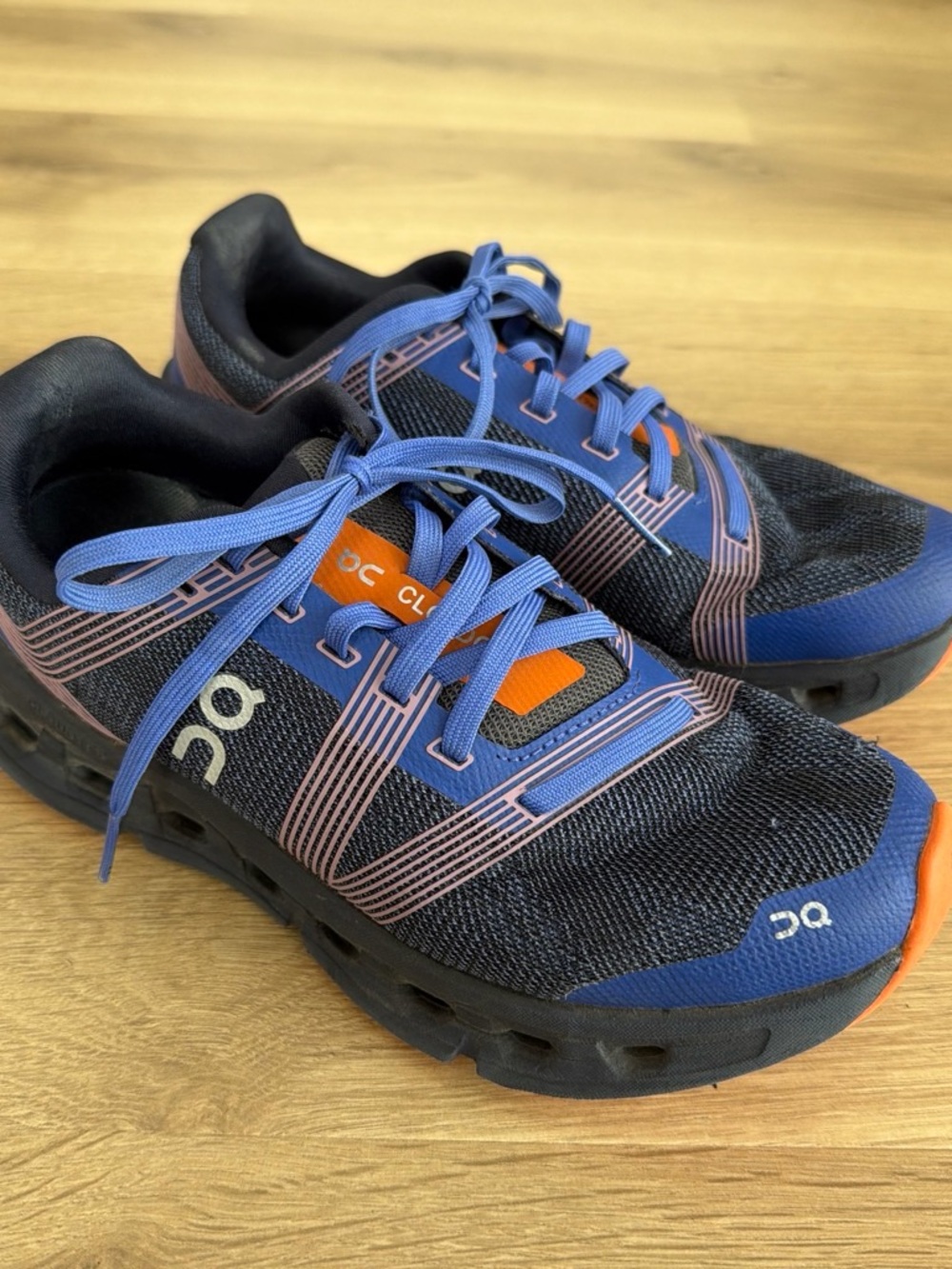 Women’s On Running Cloudgo-
Indigo Ink